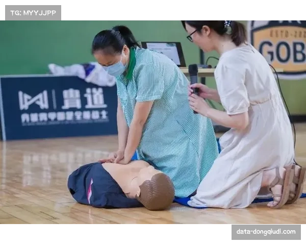 WNBA球队社区活动新增“防守训练营”,向青少年传授基础压迫技巧 WNBA球队社区活动新增“防守训练营”,向青少年传授基础压迫技巧